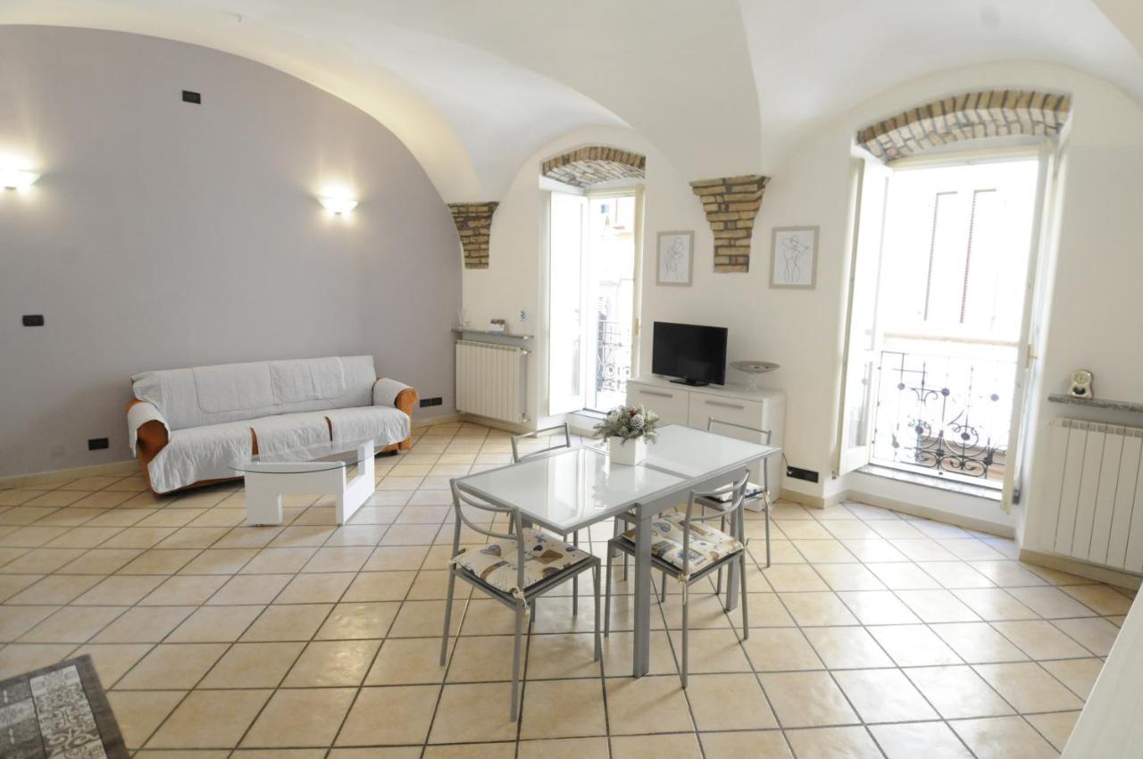 St. George Apartment Lovere Buitenkant foto